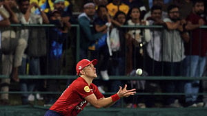 Curran hat-trick leads England past Sri Lanka