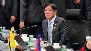 Marcos hit with impeachment complaint