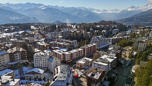 Swiss bar safety under scrutiny after deadly blaze