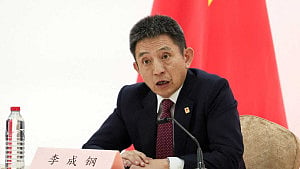 'Unhinged' or savvy? Meet Li Chenggang, leading China trade talks
