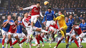 Martinelli hat-trick fires Arsenal past Portsmouth