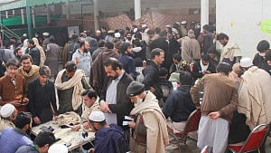 Thousands flee northwest Pakistan after mosque alerts