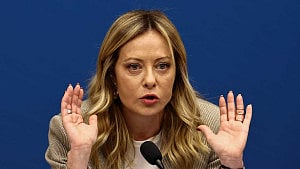 Italy to upgrade relations with Venezuela