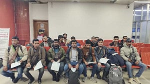 35 Bangladeshis sent back from Russia
