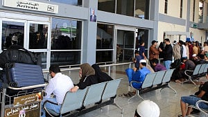 Aden airport shuts amid Saudi-UAE rift