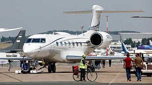 Trump threatens Canada with aircraft tariffs over Gulfstream approvals