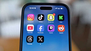 Countries move to curb children's social media access