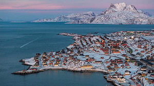 Greenland calls for tighter regional security