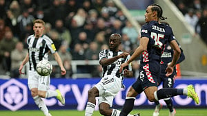 Newcastle book knockout spot with 3-0 PSV win