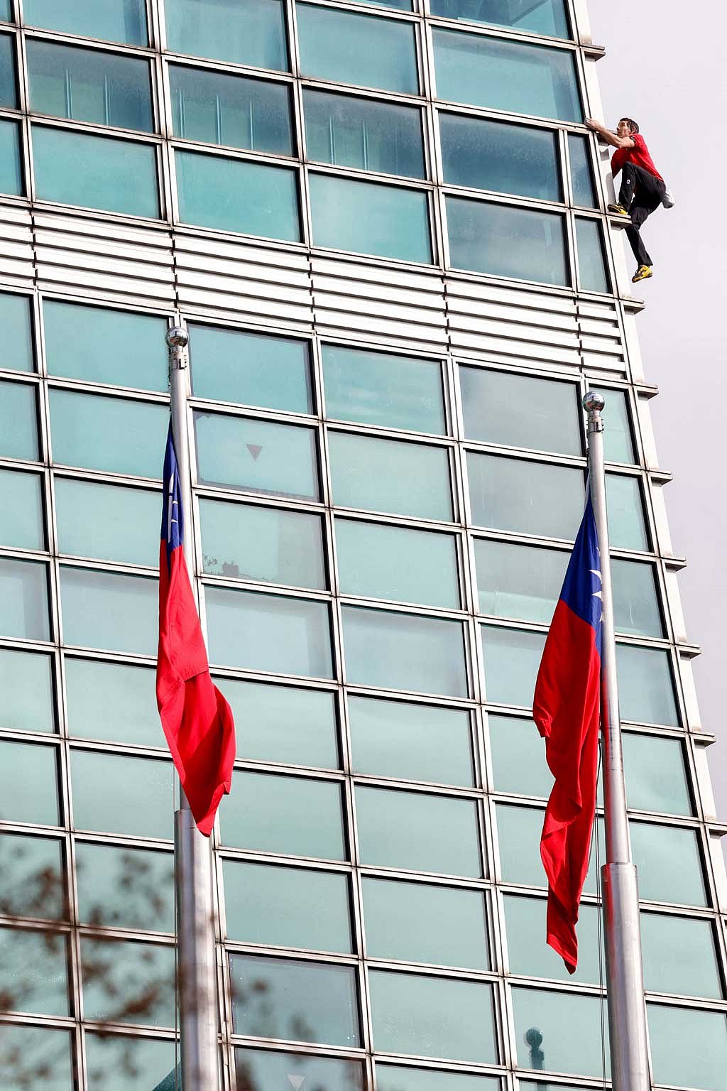 Climber Alex Honnold free soloing Taipei 101 Skyscraper in Taipei, Taiwan, Jan 25, 2026 REUTERS