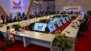 Southeast Asia hosts top diplomats