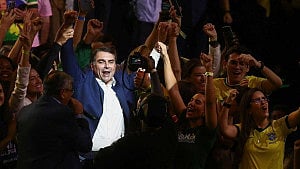 Bolsonaro opens Brazil presidential campaign