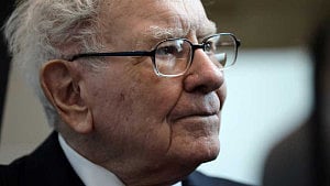 Warren Buffett ends Gates Foundation donations