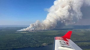 Wildfires spread in Western Canada