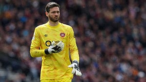 Scotland goalkeeper Gordon retires