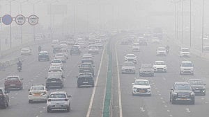 Delhi locks in winter anti-pollution curbs