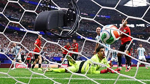 Egypt call for FIFA review of Argentina officiating