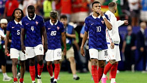 France fail Spanish test in spectacular fashion