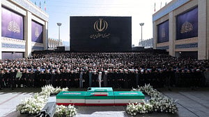 Khamenei’s sons appear at his funeral,not his successors