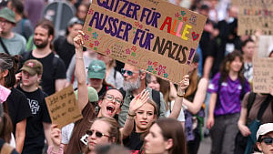 Thousands protest in Germany as AfD eyes power