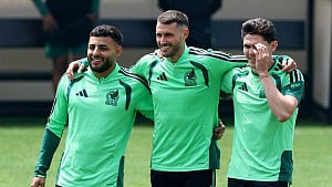 Mexico look to make history vs England