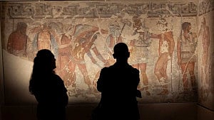 Italy buys famed Etruscan tomb