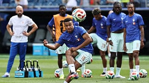 Doue starts for France, Diaz lone striker for Morocco