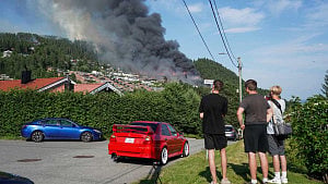 Over 100 homes destroyed in Norway fire