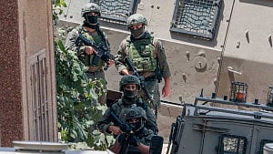 Israeli troops round up Palestinians in West Bank village