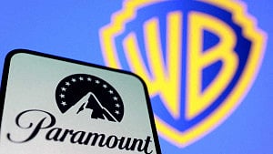 Court halts Paramount-Warner Bros deal