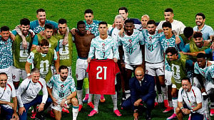 Portugal honour Jota with emotional WC win