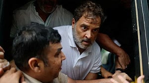 Protests continue in India despite Modi's assurances on exams