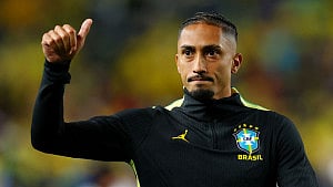Raphinha gives Brazil selection dilemma
