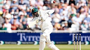 Zimbabwe recall Tsiga for India T20s