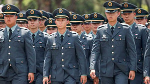 Taiwan revives 'anti-communist' military classes