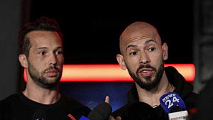 US arrests Tate brothers