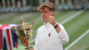 Sinner fends off Zverev to retain Wimbledon crown