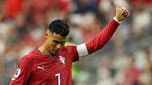 As old icons fade, new heroes rise