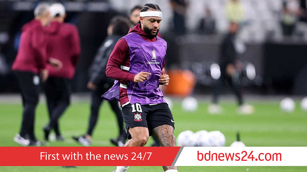 Depay shrugs off fitness fears before World Cup