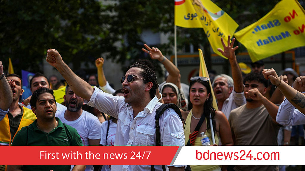 Paris police arrest 20 as Iran rally defies ban