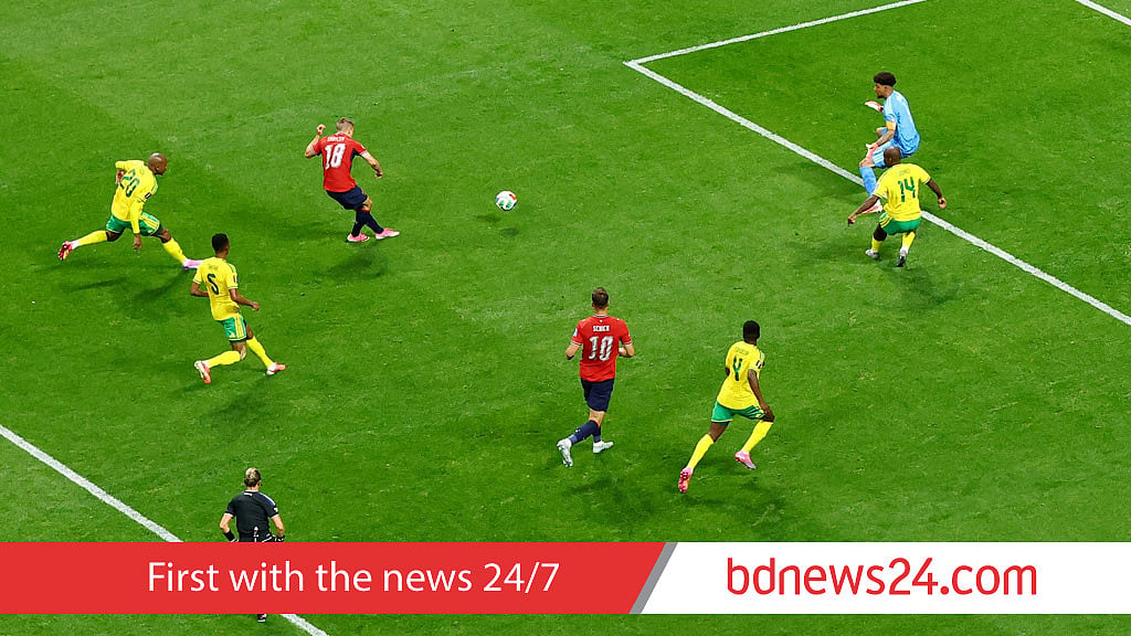 Czechs make 5 changes as South Africa shift strategy