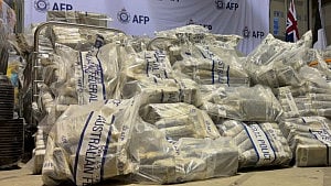 Australian police seize $572mn in cocaine