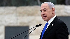 Netanyahu faces plunging support in north Israel