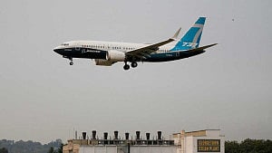 Boeing studying boost of 737 MAX plane production