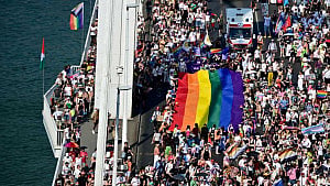 Thousands join Budapest Pride march