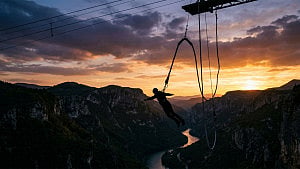 Woman dies in Brazil bungee jump mishap: report