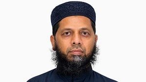 Dr SM Moazzem Hossain joins IUB