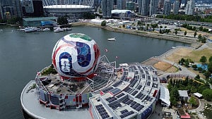 Fans put memories before money in Vancouver