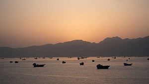 UN eyes evacuation restart after ship attack