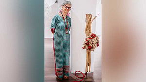 Paola Belfiore brings Sogetsu Ikebana to Dhaka